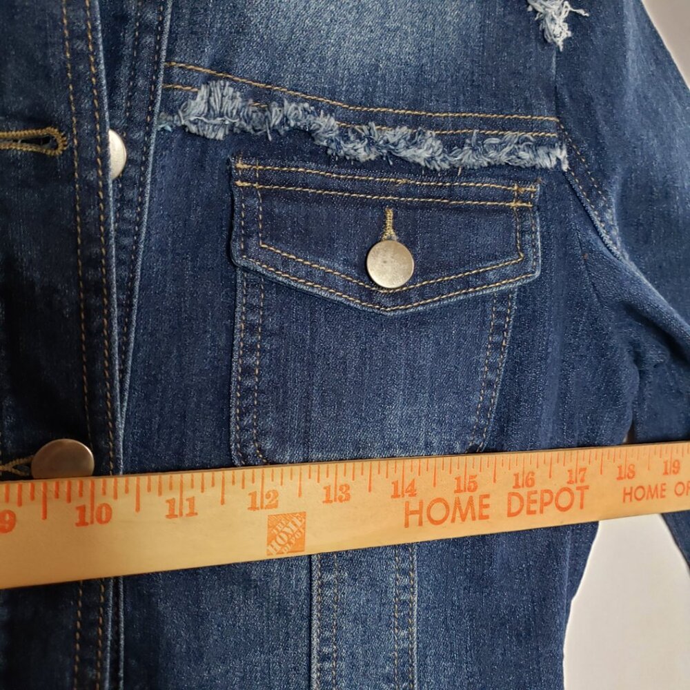 AMI Frayed Jean Denim Jacket - Picture 7 of 10